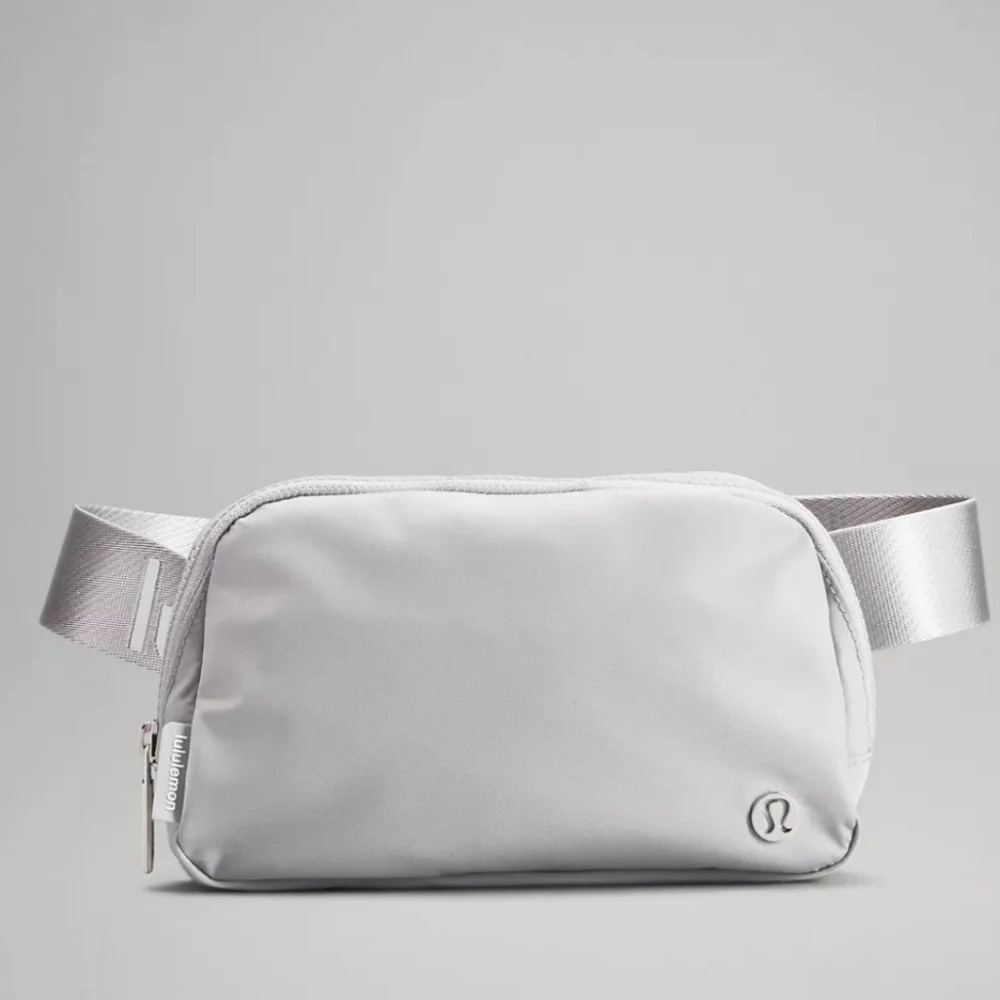 Lululemon Silver Everywhere Belt Bag 1L NWT